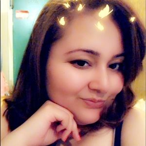 Meet your Posher, Ana